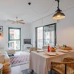Apartmán La Darsena-2 By Interhome